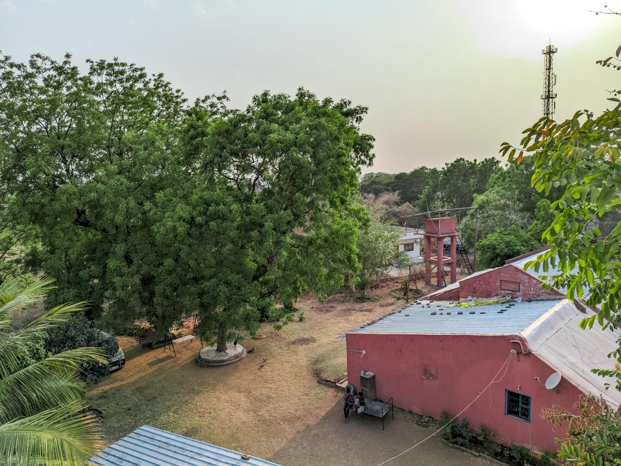 Samrat Homestay Garudeshwar Экстерьер фото